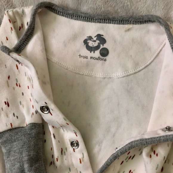 Bundle of 2 patterned matching onesies• Trois moutons• Baby clothes• Pre - Picture 5 of 9